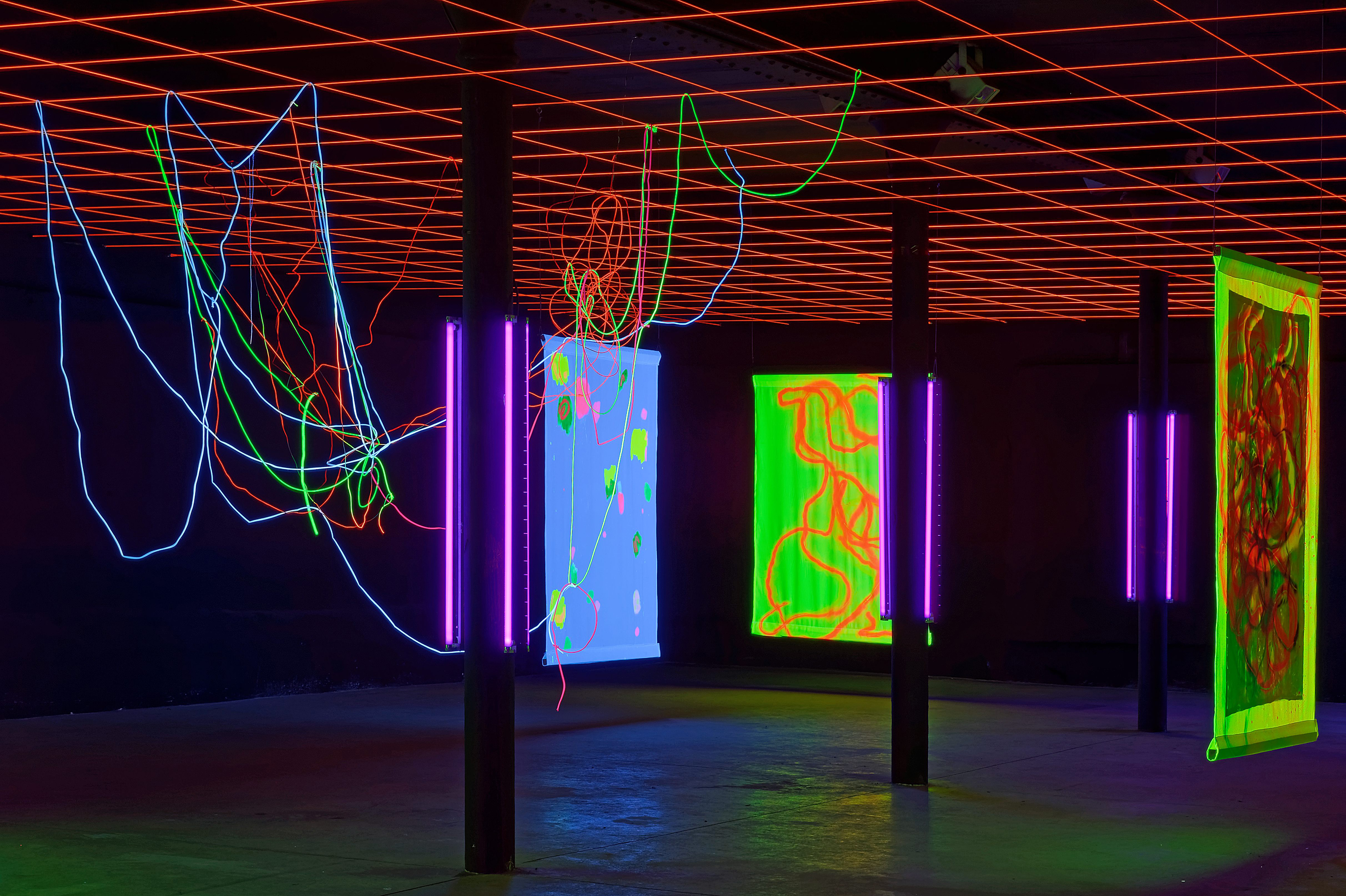 Briller & Disparaître