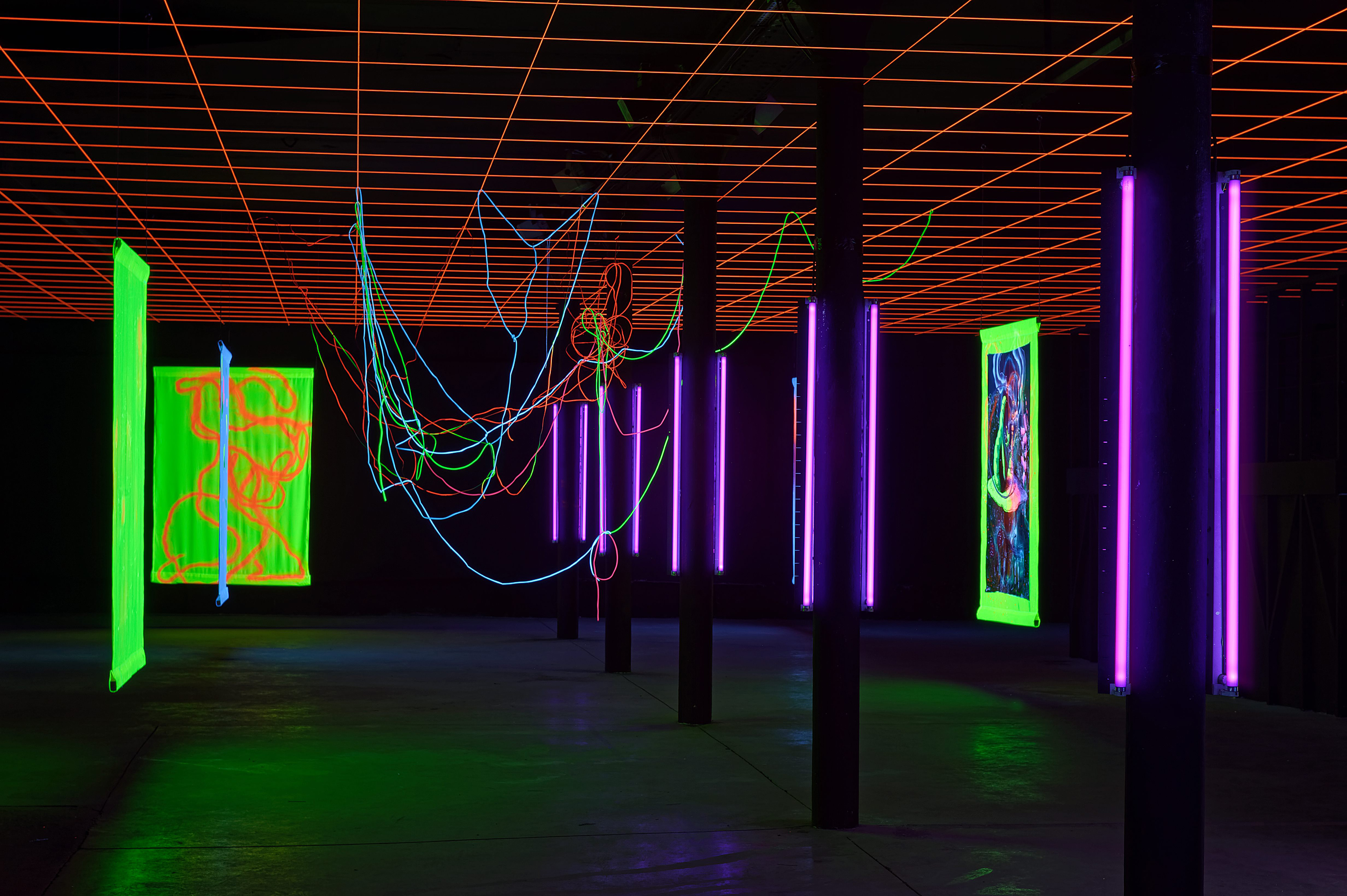 Briller & Disparaître