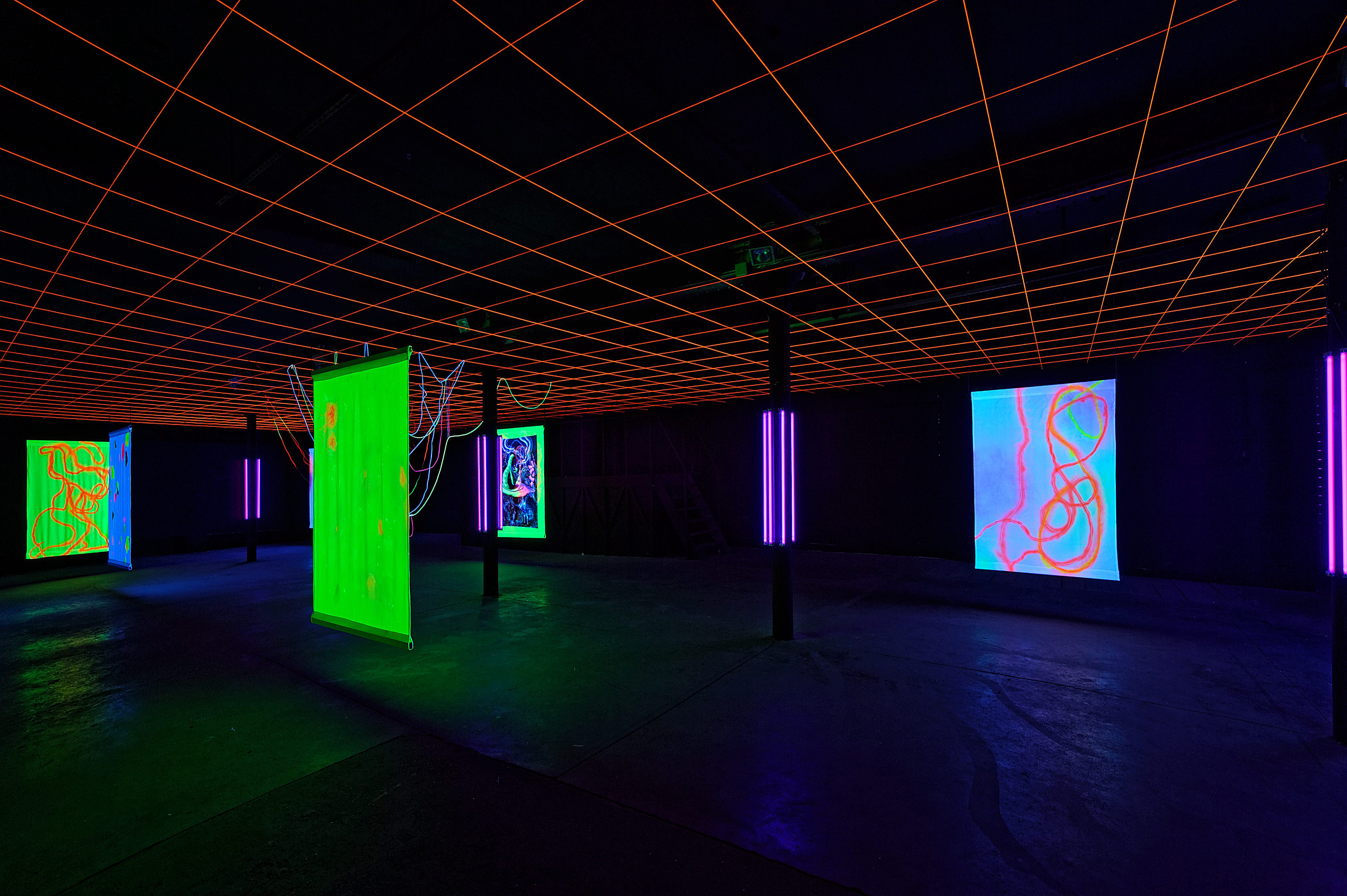 Briller & Disparaître